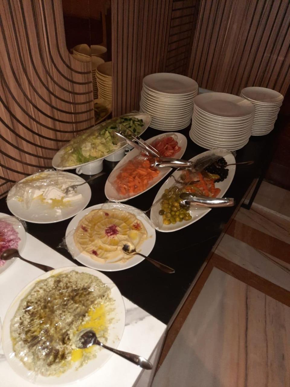 Quiet Jeddah Al Hamra Hotel Екстериор снимка