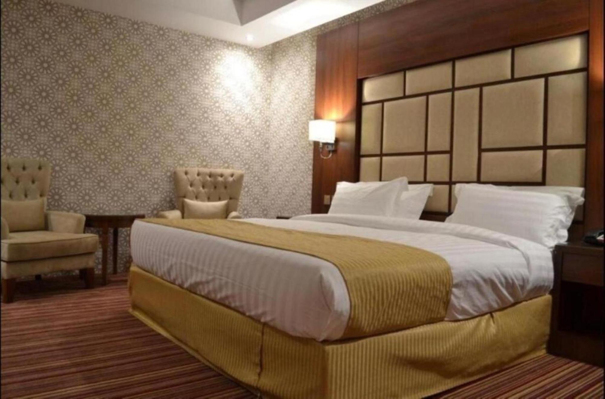 Quiet Jeddah Al Hamra Hotel Екстериор снимка