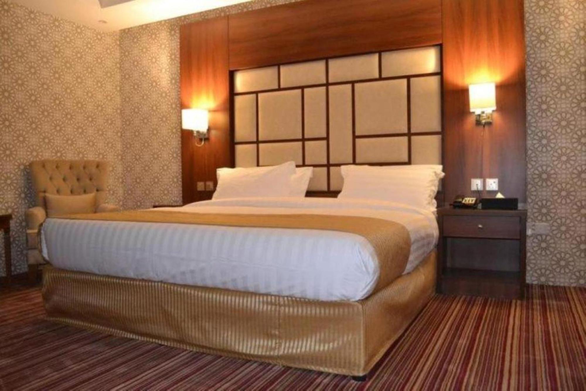Quiet Jeddah Al Hamra Hotel Екстериор снимка